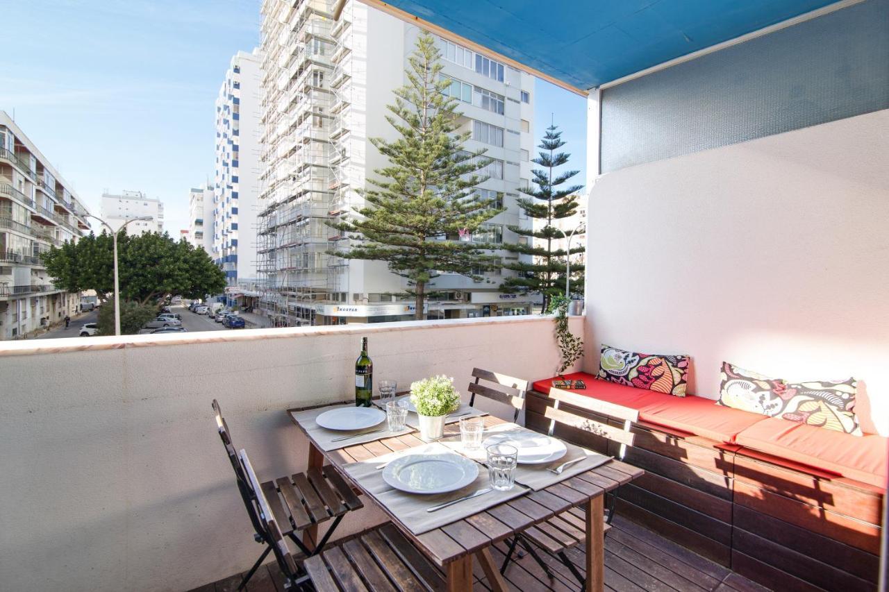 Modern Apartment By The Sea Quarteira Ngoại thất bức ảnh