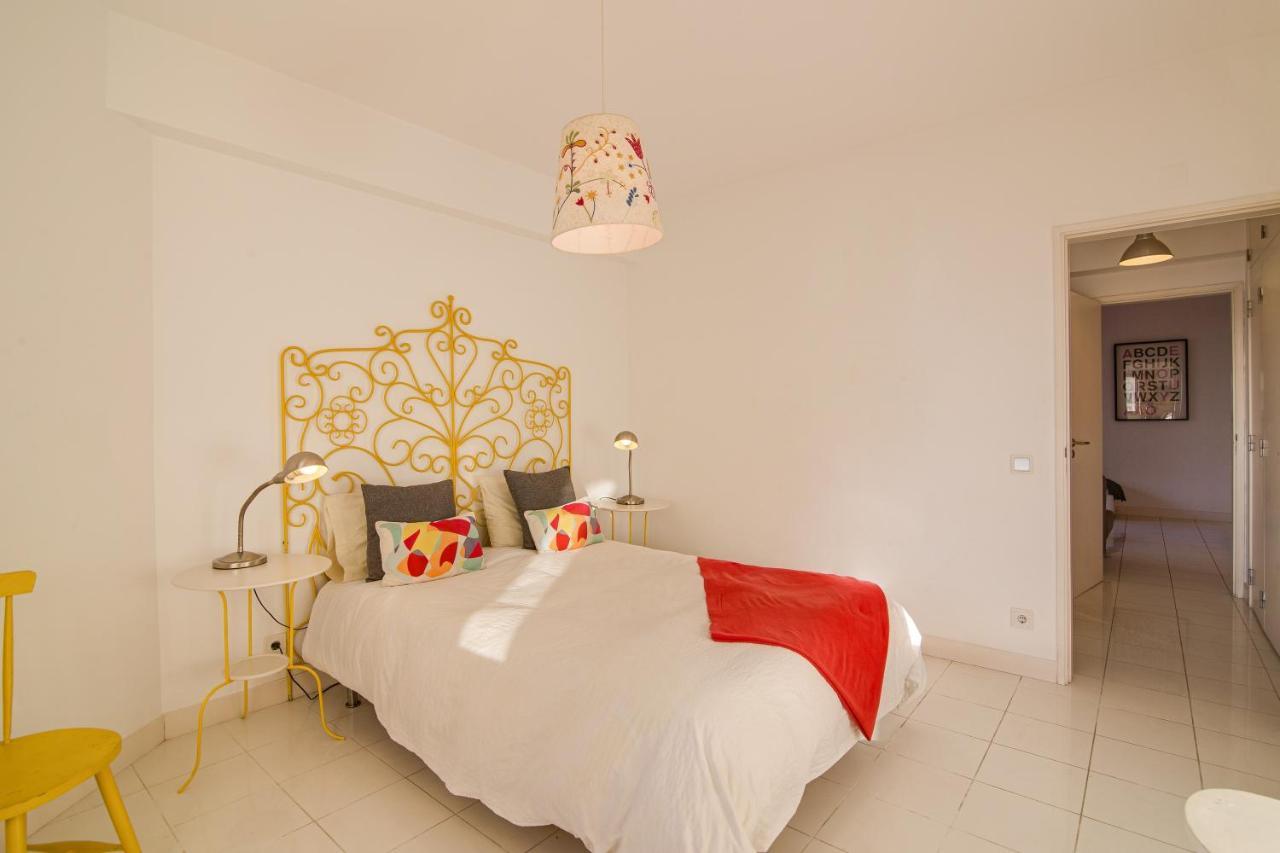 Modern Apartment By The Sea Quarteira Ngoại thất bức ảnh