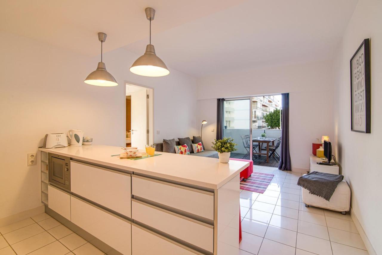 Modern Apartment By The Sea Quarteira Ngoại thất bức ảnh