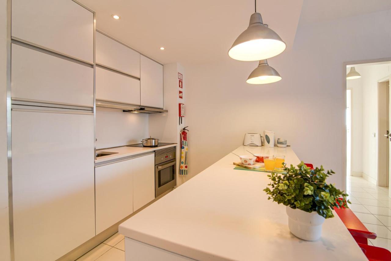 Modern Apartment By The Sea Quarteira Ngoại thất bức ảnh
